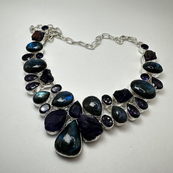 18" Labradorite, Amethyst, and Iolite in silver tone bib-style necklace! - Picture 12 of 13